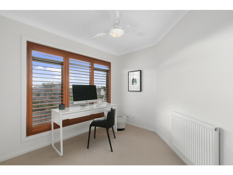 1 Pardalote Place, Cowes VIC 3922