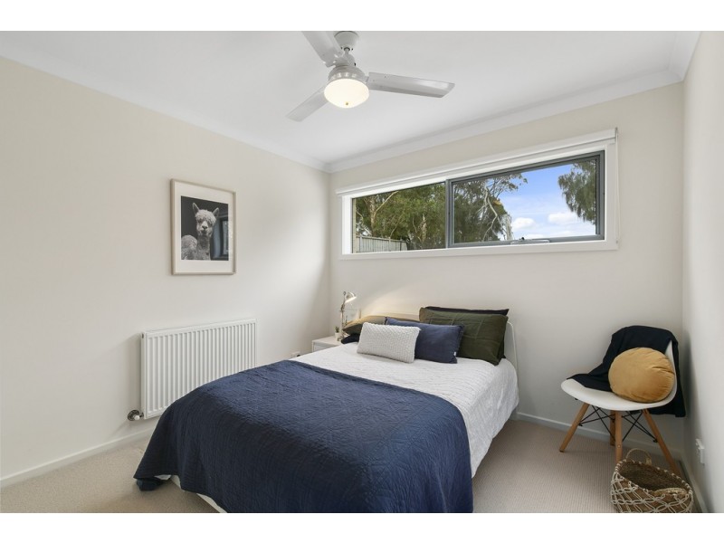 1 Pardalote Place, Cowes VIC 3922