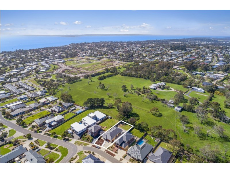 1 Pardalote Place, Cowes VIC 3922