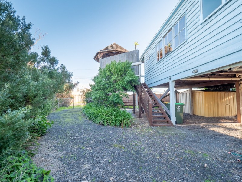 2 Seaview Cres, Surf Beach VIC 3922