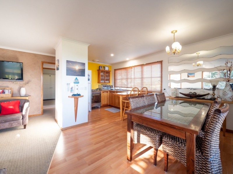 2 Seaview Cres, Surf Beach VIC 3922