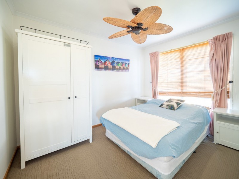 2 Seaview Cres, Surf Beach VIC 3922