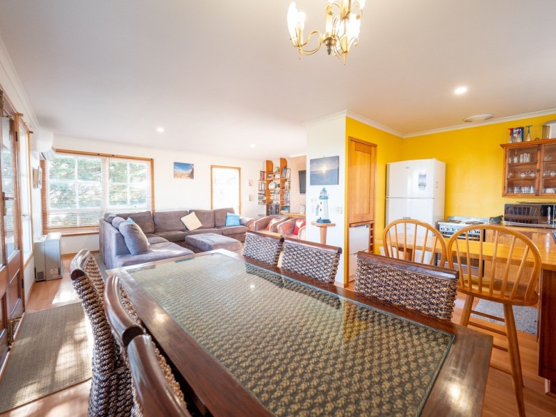 2 Seaview Cres, Surf Beach VIC 3922