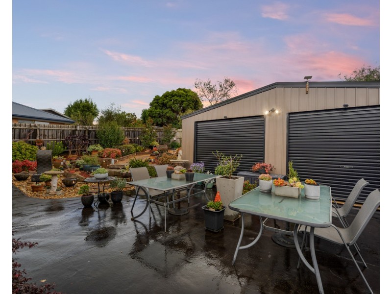 4 Amanda Close, Cowes VIC 3922