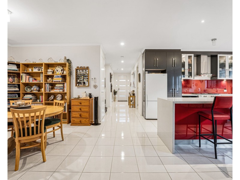 4 Amanda Close, Cowes VIC 3922