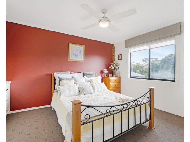 4 Amanda Close, Cowes VIC 3922