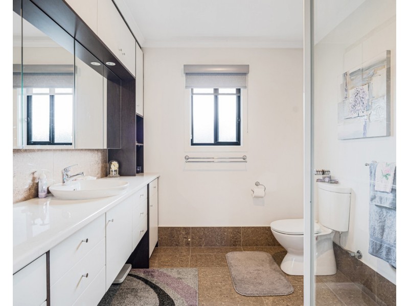 4 Amanda Close, Cowes VIC 3922