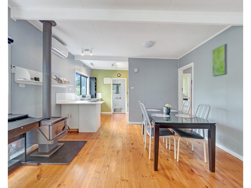 111 Red Rocks Road, Cowes VIC 3922