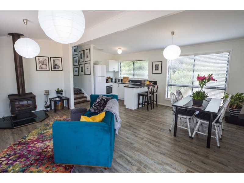 10 Sunderland Bay Road, Sunderland Bay VIC 3922