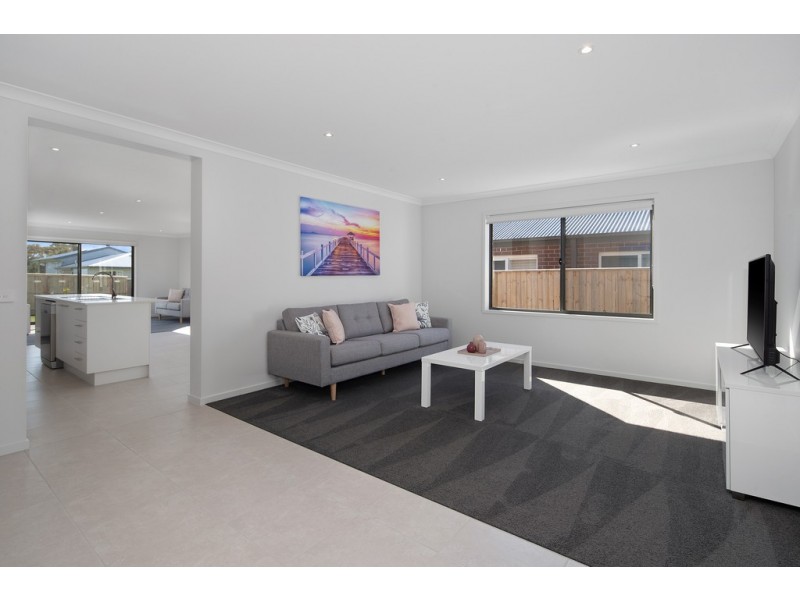 36 Elvington Avenue, Cowes VIC 3922