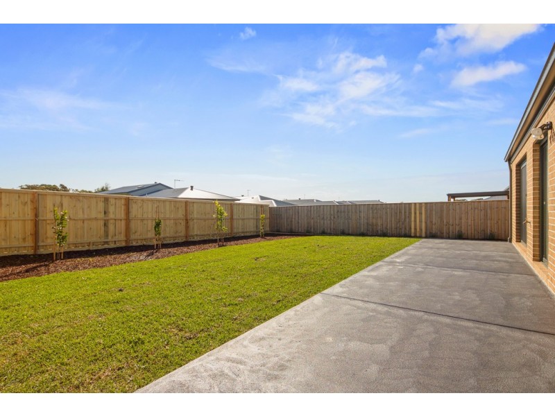 36 Elvington Avenue, Cowes VIC 3922