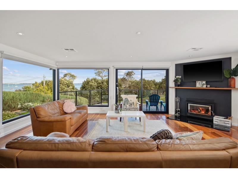 42 Beach Road, Rhyll VIC 3923