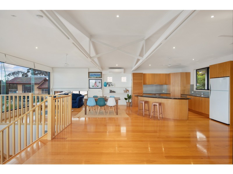42 Beach Road, Rhyll VIC 3923