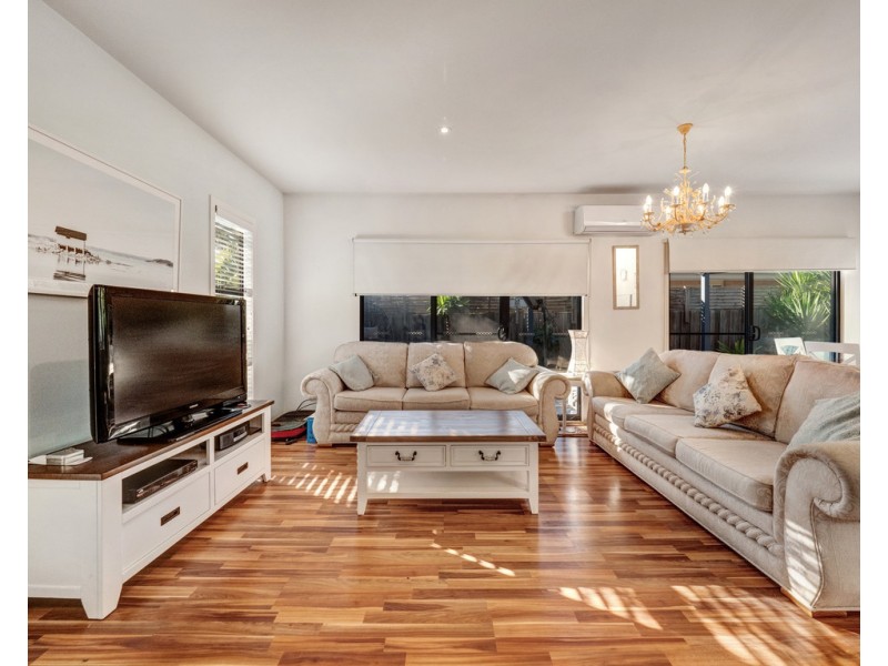 2a Katherine Circuit, Cowes VIC 3922