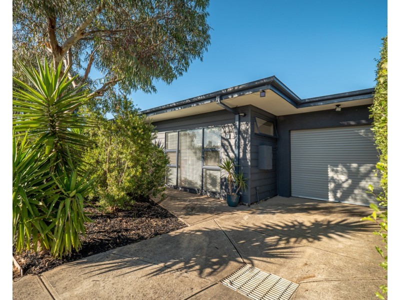 2a Katherine Circuit, Cowes VIC 3922