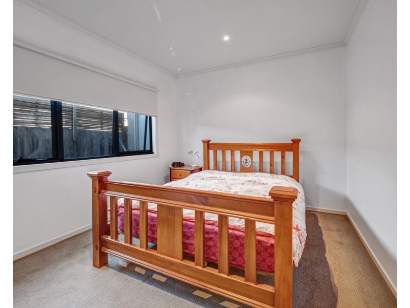 2a Katherine Circuit, Cowes VIC 3922