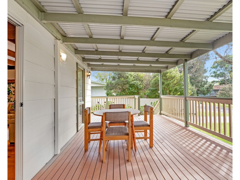 15 Island Crescent, Cowes VIC 3922