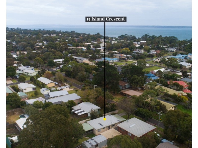 15 Island Crescent, Cowes VIC 3922