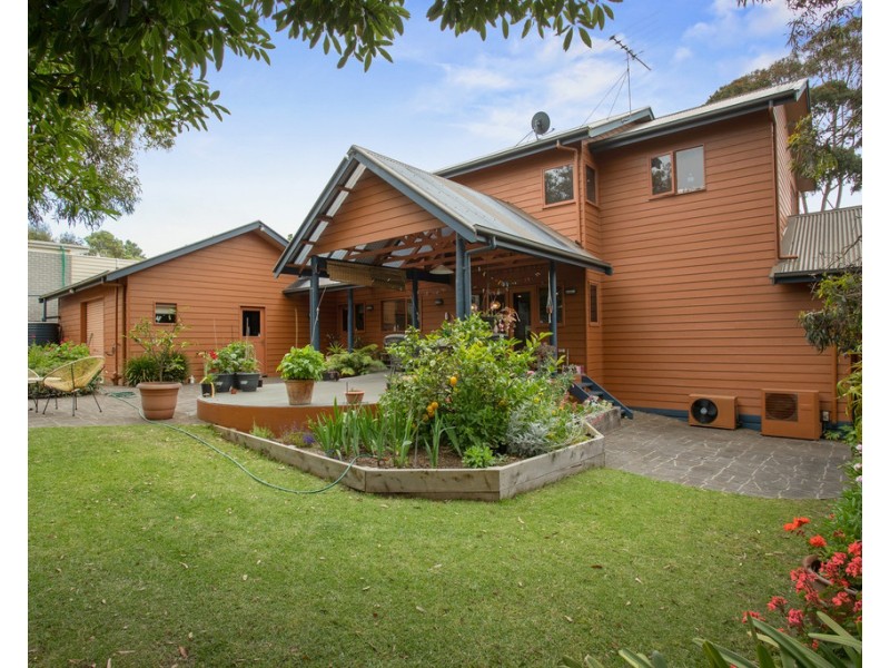 6 Chillingworth Road, Cowes VIC 3922