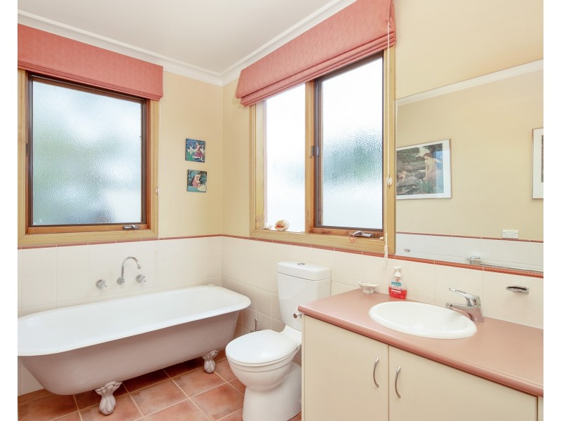 6 Chillingworth Road, Cowes VIC 3922