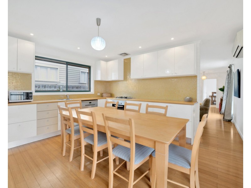 9A Malcalm Avenue, Surf Beach VIC 3922