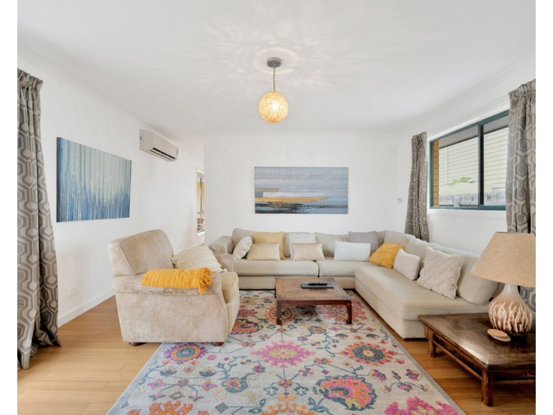 9A Malcalm Avenue, Surf Beach VIC 3922