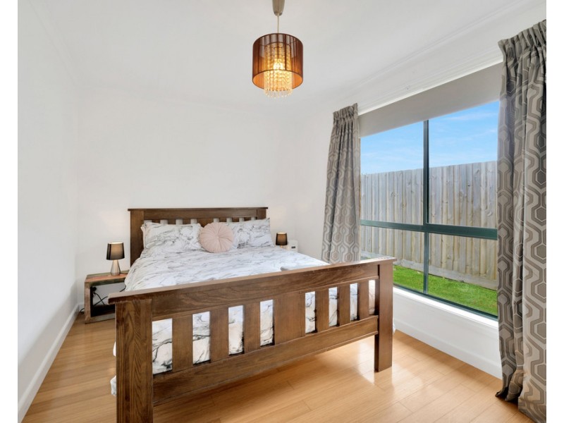 9A Malcalm Avenue, Surf Beach VIC 3922