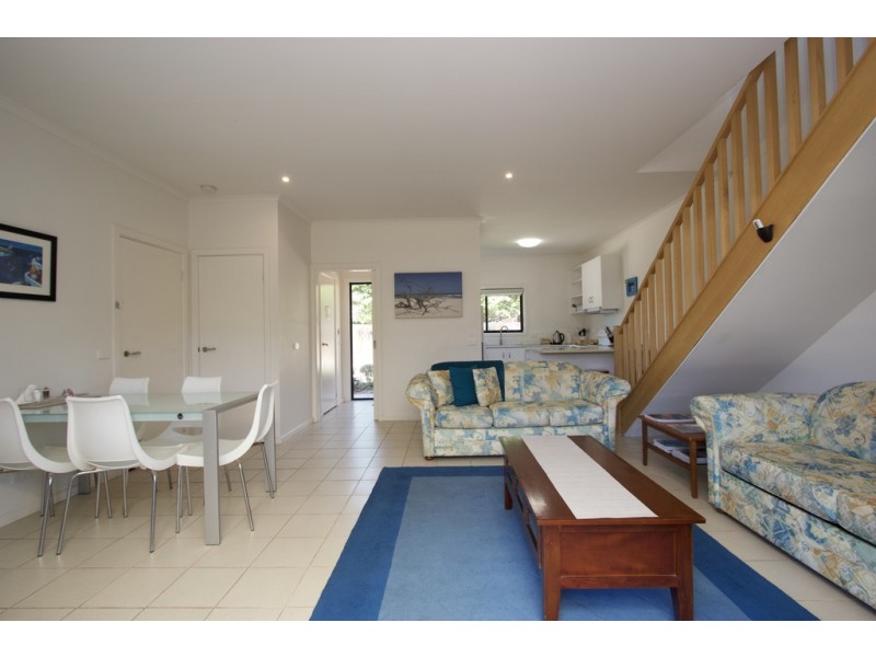 4/26 Douglas Road, Cowes VIC 3922