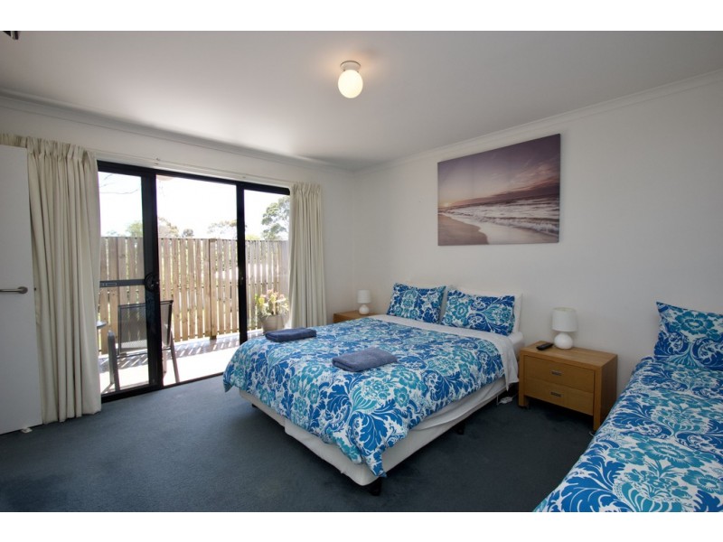 4/26 Douglas Road, Cowes VIC 3922