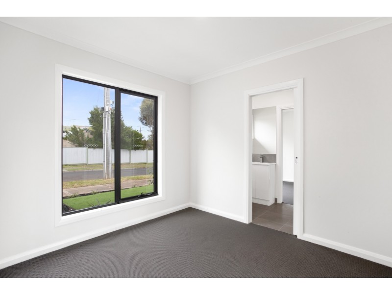 1A Alexander Avenue, Cowes VIC 3922