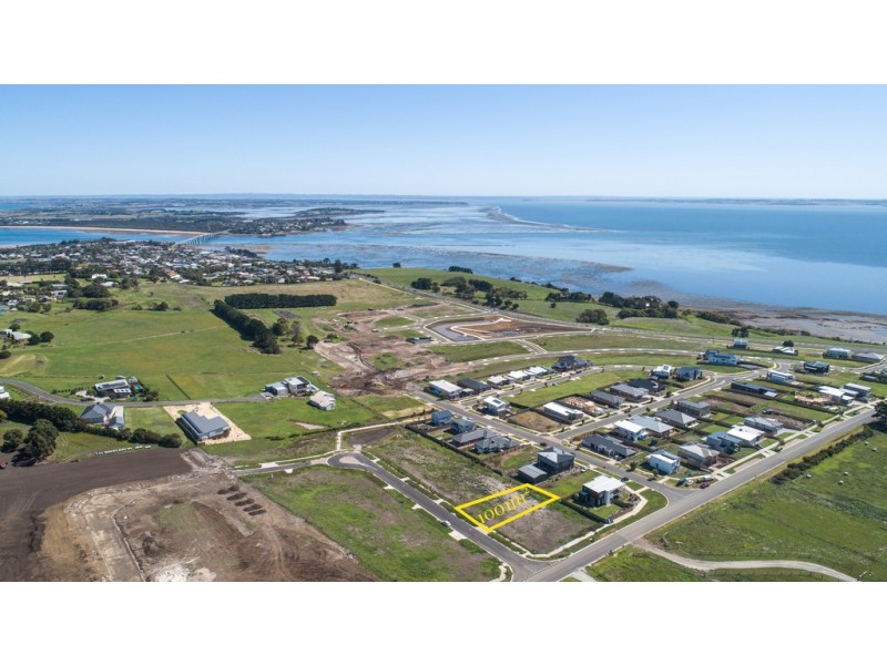 4 Elevation Crescent, San Remo VIC 3925