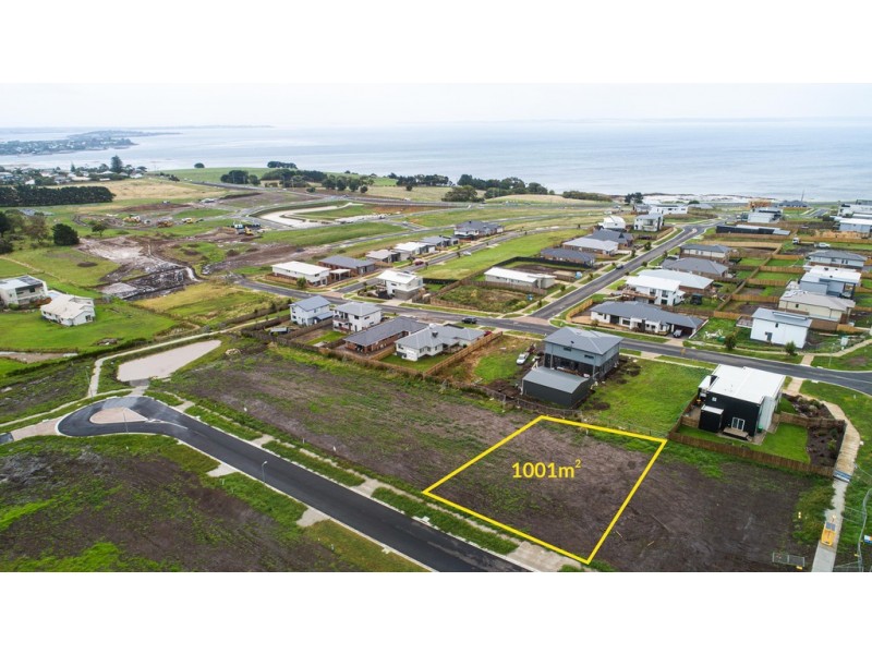 4 Elevation Crescent, San Remo VIC 3925