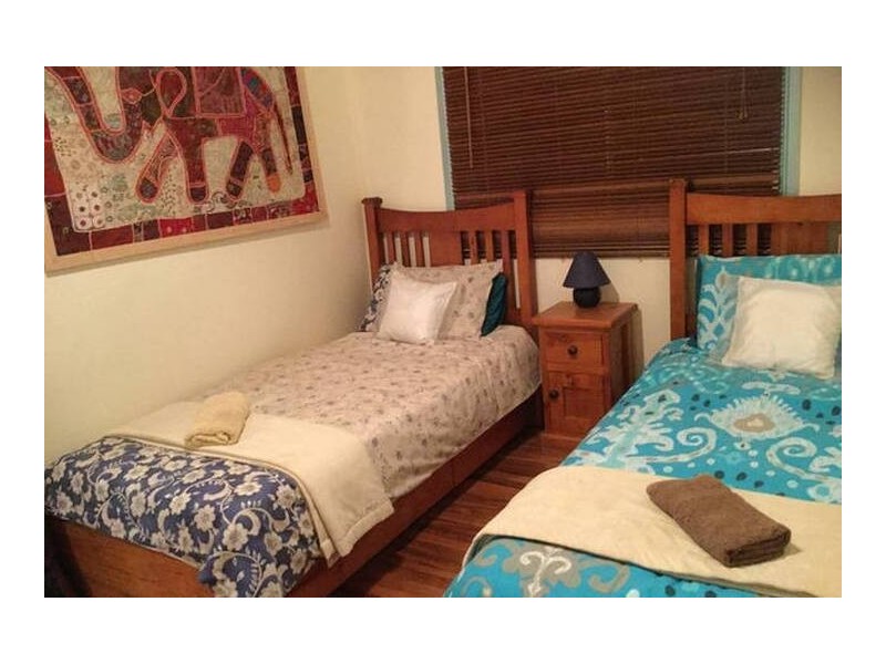 18 Clipper Crescent, Sunset Strip VIC 3922