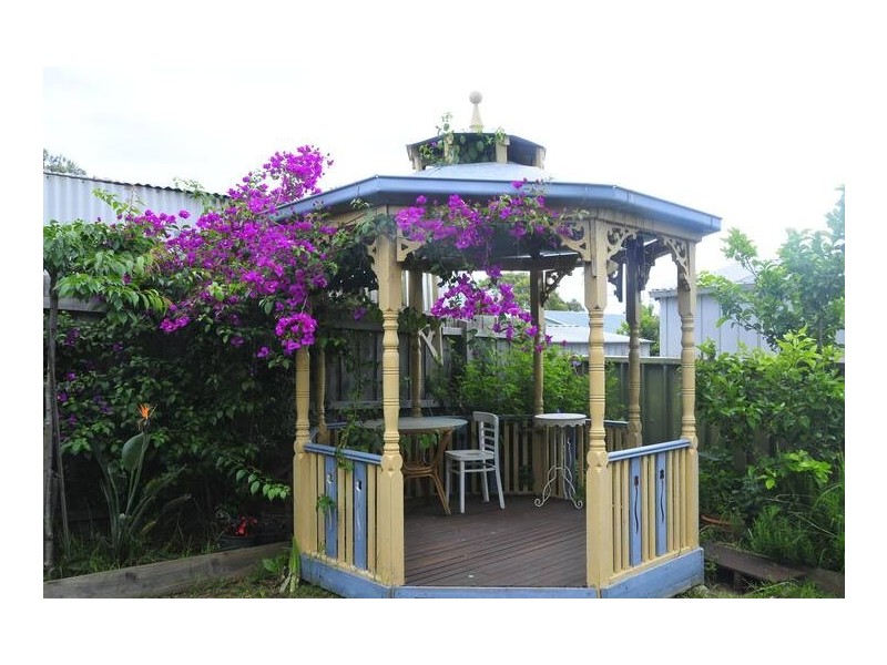 18 Clipper Crescent, Sunset Strip VIC 3922