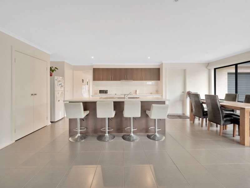 39 Settlement Road, Cowes VIC 3922