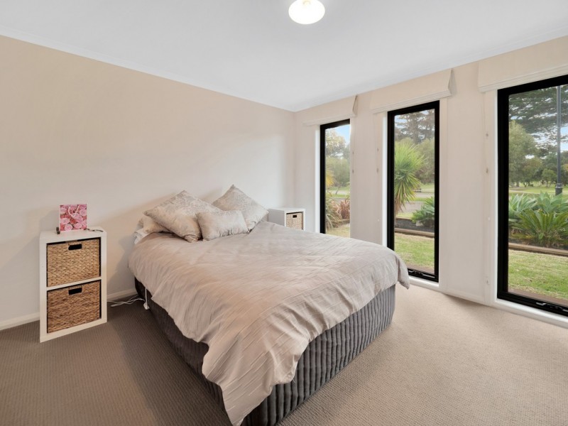 39 Settlement Road, Cowes VIC 3922