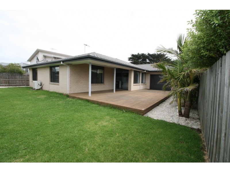 39 Settlement Road, Cowes VIC 3922
