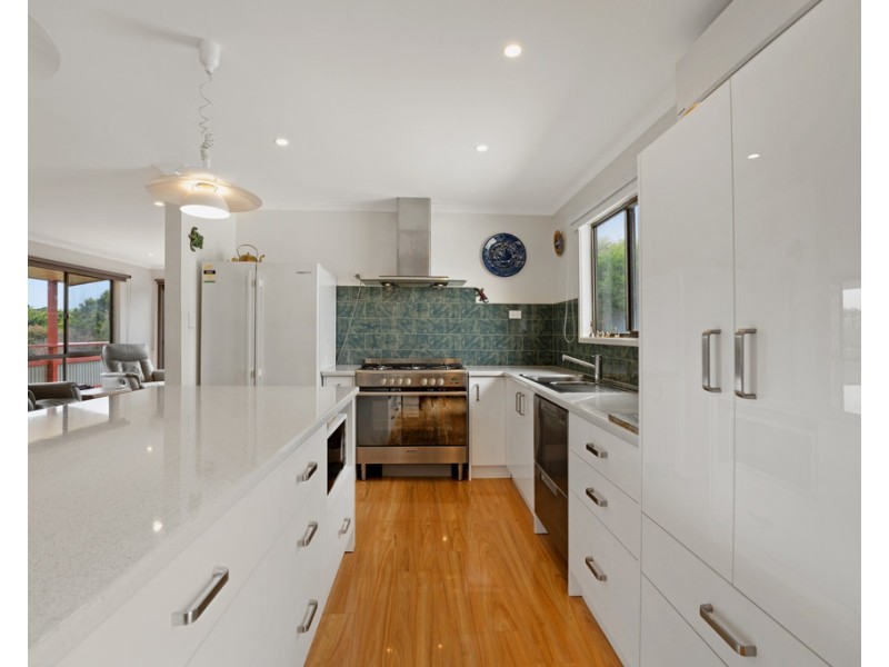 4-6 Foam Street, Sunderland Bay VIC 3922