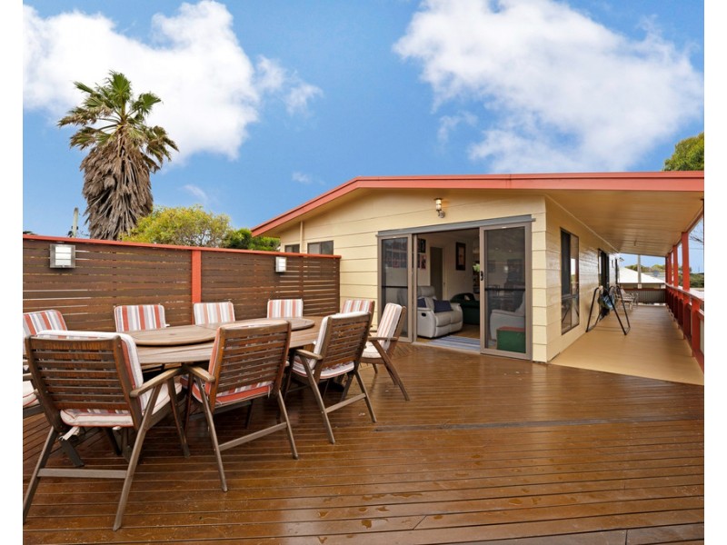 4-6 Foam Street, Sunderland Bay VIC 3922