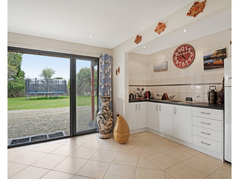 4-6 Foam Street, Sunderland Bay VIC 3922