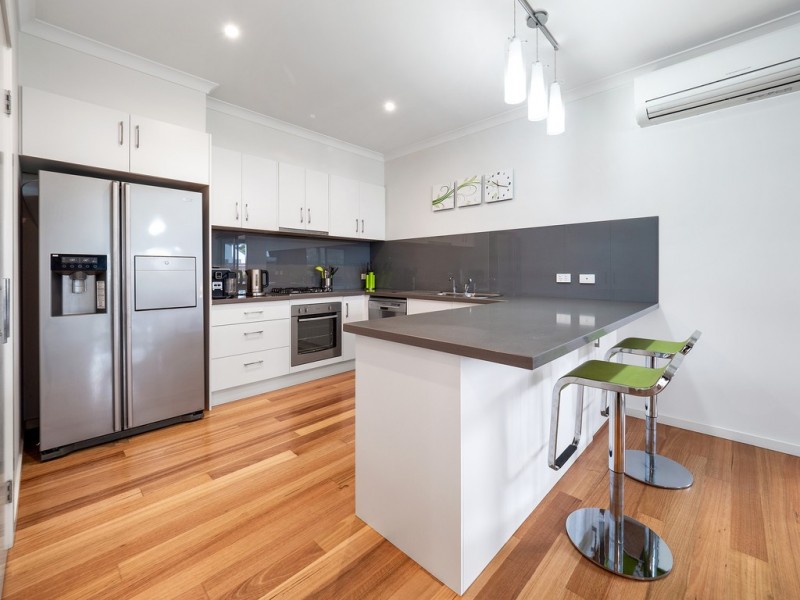 2 Seagrass Avenue, Cowes VIC 3922