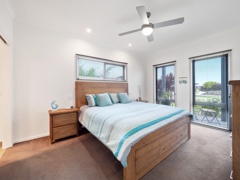 2 Seagrass Avenue, Cowes VIC 3922