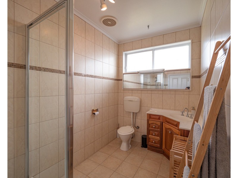 44 Sunderland Bay Road, Sunderland Bay VIC 3922