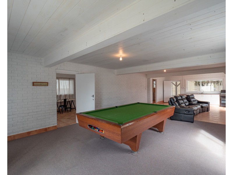 44 Sunderland Bay Road, Sunderland Bay VIC 3922