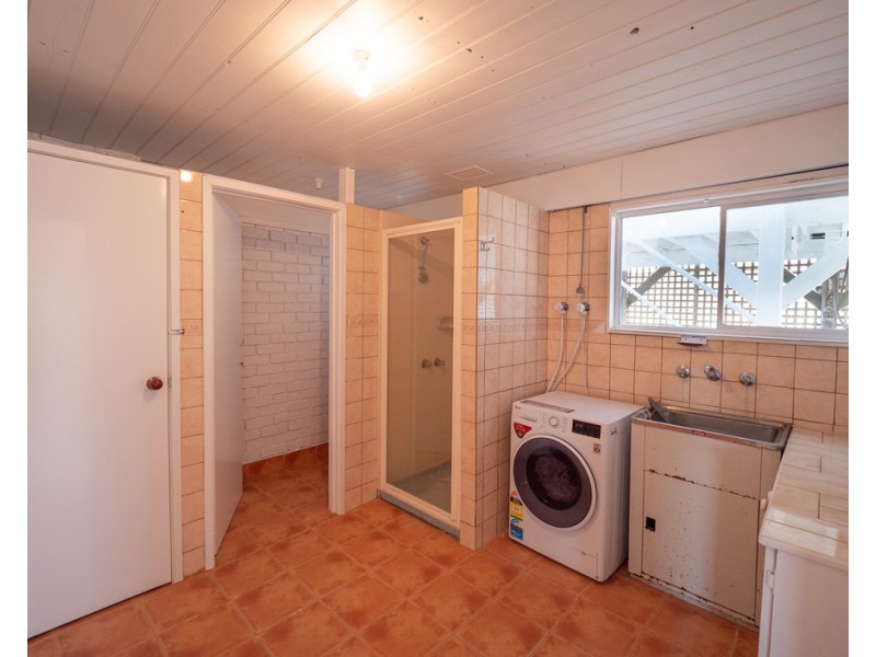 44 Sunderland Bay Road, Sunderland Bay VIC 3922