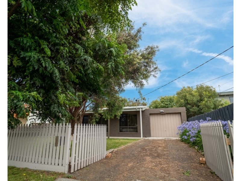 8 Goldensands Road, Cape Woolamai VIC 3925