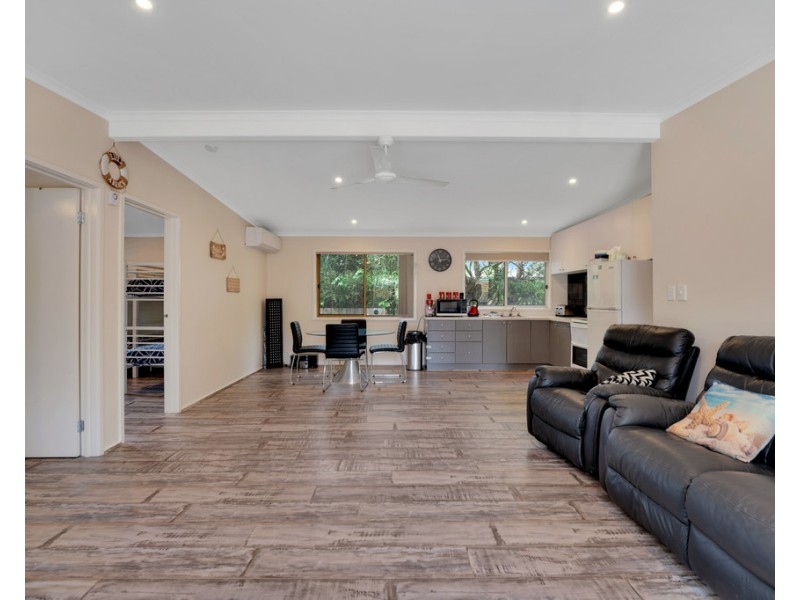 16 McKenzie Road, Cowes VIC 3922