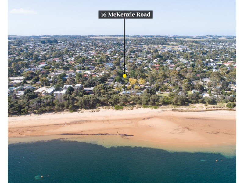 16 McKenzie Road, Cowes VIC 3922