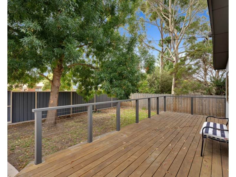 16 McKenzie Road, Cowes VIC 3922