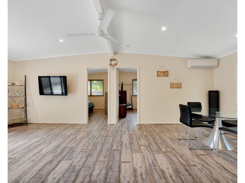 16 McKenzie Road, Cowes VIC 3922